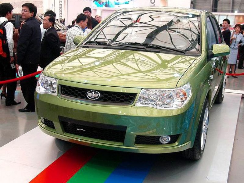 天津一汽2006款 威志两厢 1.4 豪华型车身外观