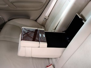 帕萨特(passat)是德国大众汽车公司设计的一款中型轿车的品高清图片