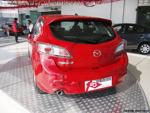 “海归派” 原装进口Mazda3两厢车主写真