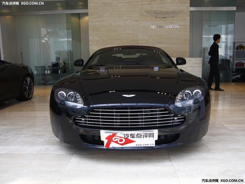 V8 Vantage