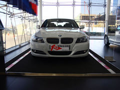 3ϵ 320i