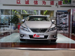 丰田锐志购车现金降1.3万 显性价比优势