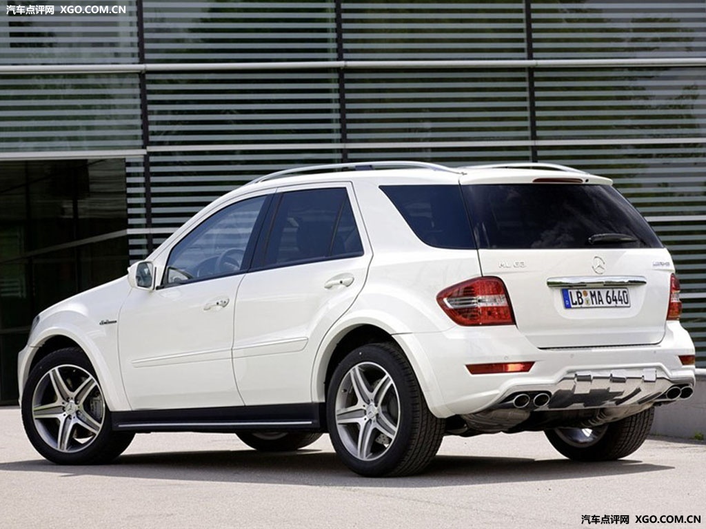 2011款奔驰amg级ml63amg
