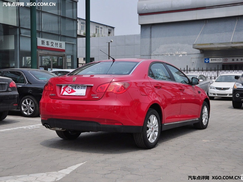 上海汽车2012款 荣威550 550S 1.8 AT超值版车