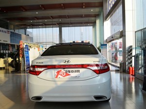 进口现代雅尊现金优惠2万 店内少量现车