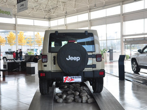 Jeep牧马人优惠1.7万元 欢迎试乘试驾
