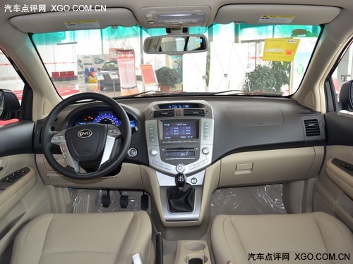 比亚迪S6南京现金优惠3千有少量现车