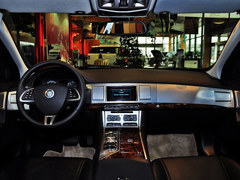 2013款捷豹XF最高降13.8万 现车在售中