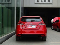 上海汽车销售MG5 现金优惠七千送礼包