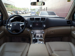 2012款汉兰达优惠幅度达1万元 有现车