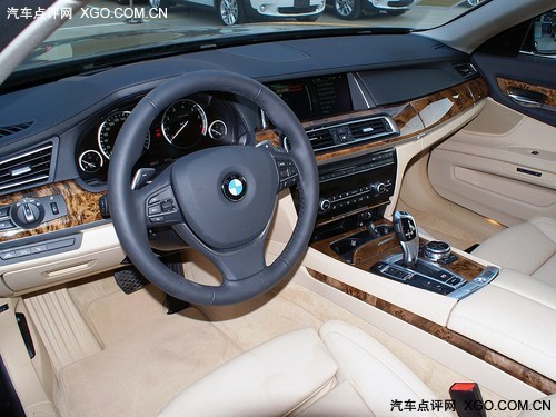 旗舰座驾 新BMW 7系“悦享金融计划”启动