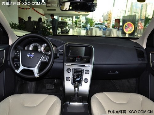 2013款沃尔沃XC60现车  天津港价格优惠
