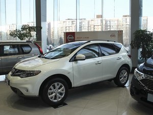 日产楼兰郑州现车销售 购车优惠0.8万元