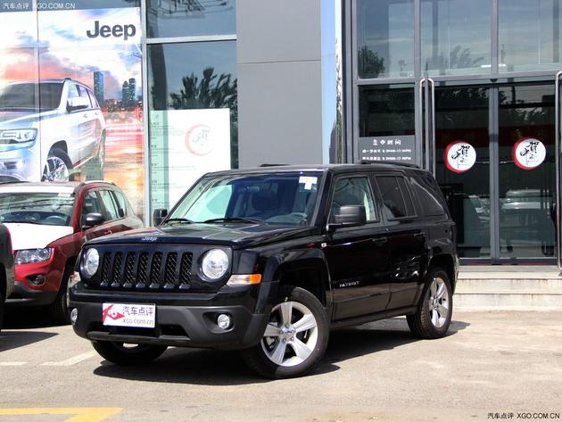 Jeep自由客优惠4.71万元 店内现车在售