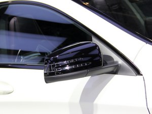 奔驰CLA级AMG售价59.80万起 购车送礼包