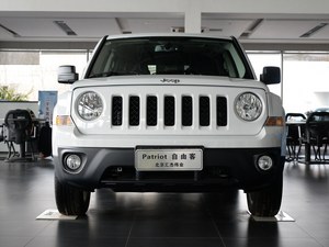 Jeep自由客优惠1.5万元 深圳少量现车