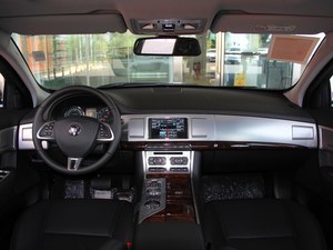 捷豹XF最高优惠23万元 少量现车在售中