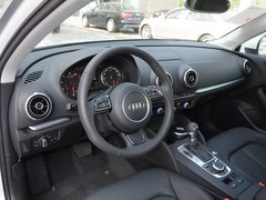 µA3 Sportback 40 TFSI Զ