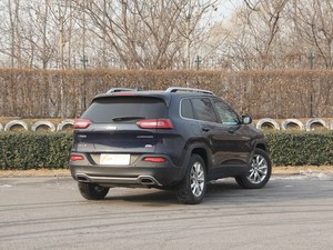 JEEP自由光现售优惠可达1万元 欢迎选购