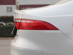 捷豹XF部分车型优惠14.3万 现车销售
