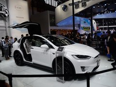 Model X MODEL X P90D