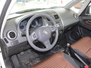 “跨界轿车”天语 SX4 优惠高达2000元  