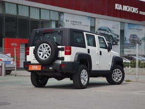 北京BJ40购车现金优惠0.2万元 欢迎垂询