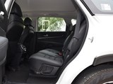 2016款 索兰托 索兰托L 2.0T 汽油4WD定制版 7座 国V