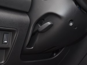 科雷傲 2017款 2.0L 两驱舒适版优惠1万