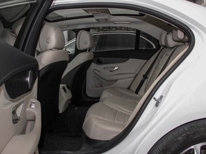 2017奔驰C级现车报价 售价31.28万起