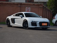 µR8 V10 Coupe Performance