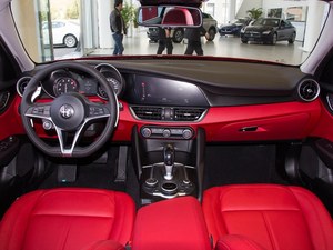 Giulia 3月现车报价 店内限时钜惠2万元