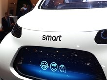 2018 smart fortwoԴ EQ