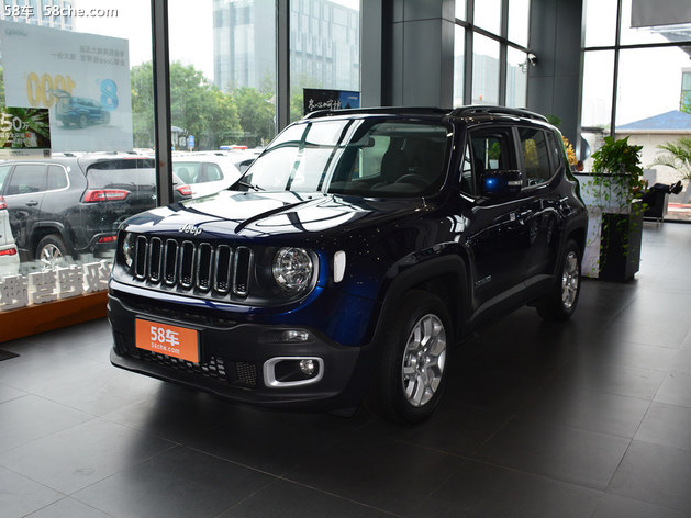 Jeep自由侠天津3月报价 价格优惠3.2万