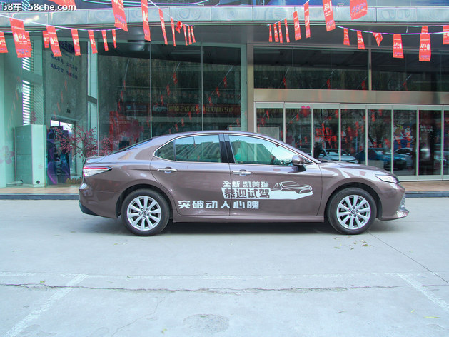 凯美瑞售价17.98万元起 上海现车热销