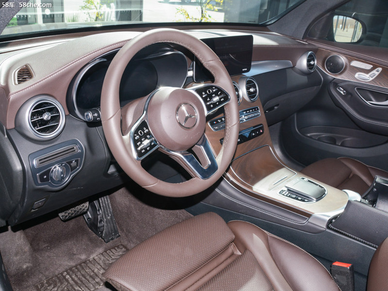 2020款改款glc260l4matic豪华型