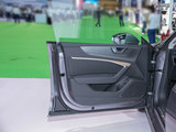 2022款 奥迪A7L 45 TFSI quattro S-line 见远型流晶套装