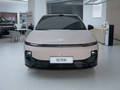 B01^