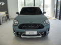 MINI COUNTRYMAN^