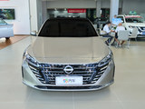 2025 [ 2.0L XL-TLS 