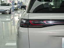 2025 {07 DM-i { 150 I
