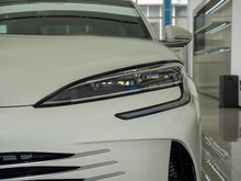 2024  sҫ DM-i 1.5L 121km A
