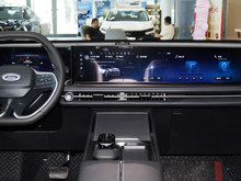 2025 J JL 2.0T EcoBoost EӃA