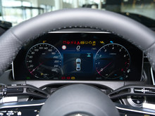 2025 YE Ŀ E 300 L r\