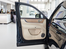 2025 M9  Ultra 52kWh 6
