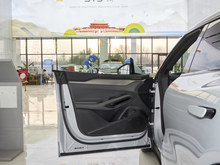 2025 L EV { 550km ׿Խ
