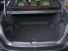 2025 YE Ŀ E 300 L r\