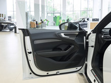 2025 WA5L Sportback 2.0T quattro