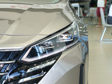 2025 [ 2.0L XL-TLS 