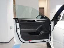 2025 CC 380TSI ZĿ 